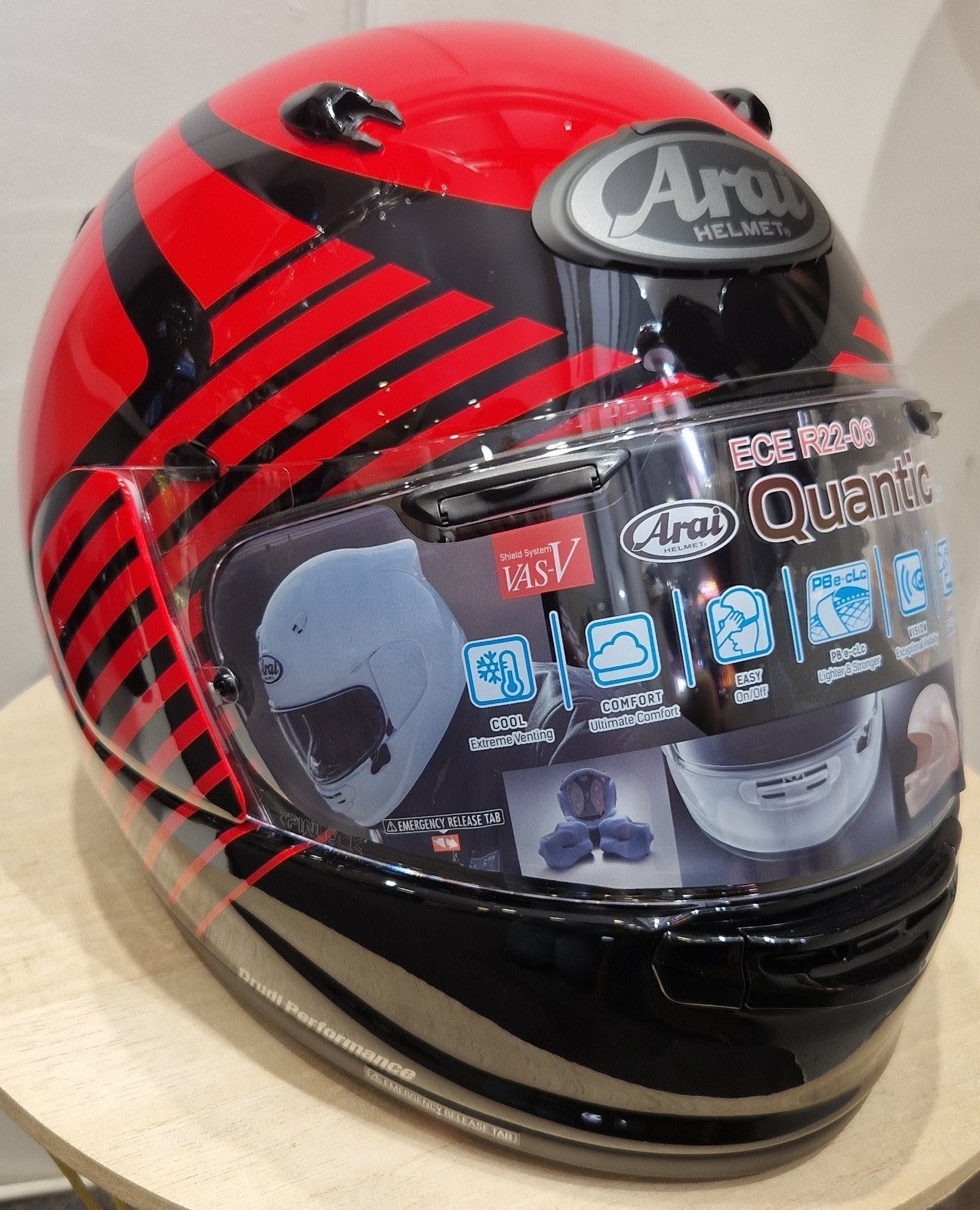 Casque-ARAI-QUANTIC-Flight-Red-casque-integral-moto-route-rouge-elmo