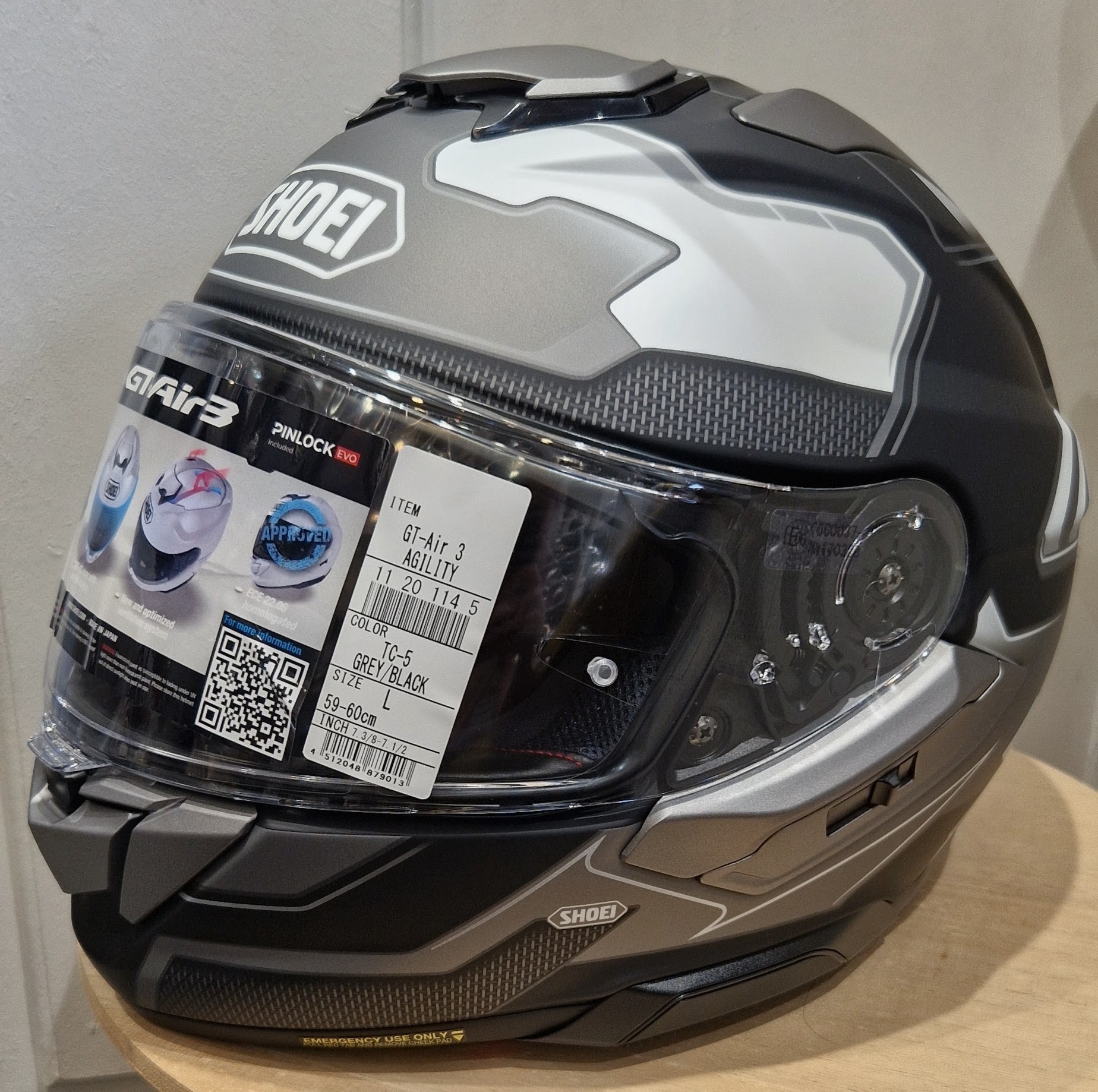 casque-integral-shoei-GT-AIR-3-AGILITY-TC5-casque-moto-route-confortable-noir-gris-elmo